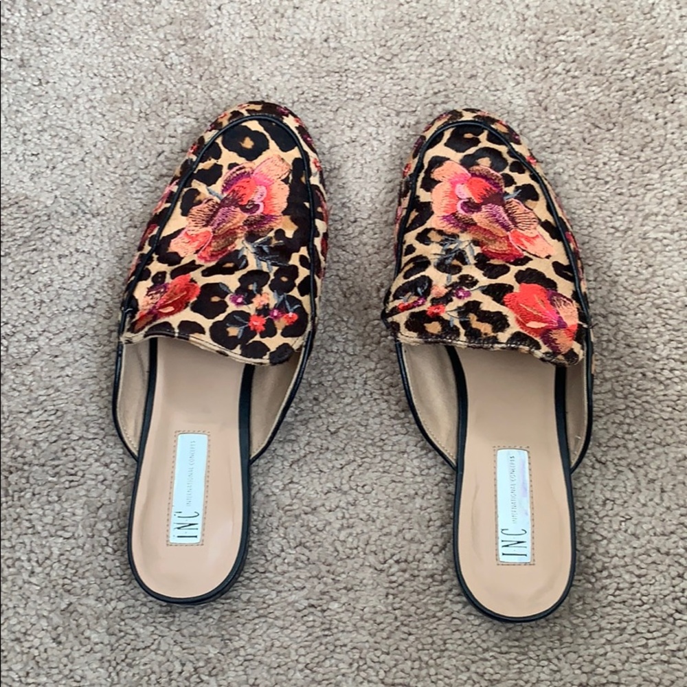 Cheeta loafers